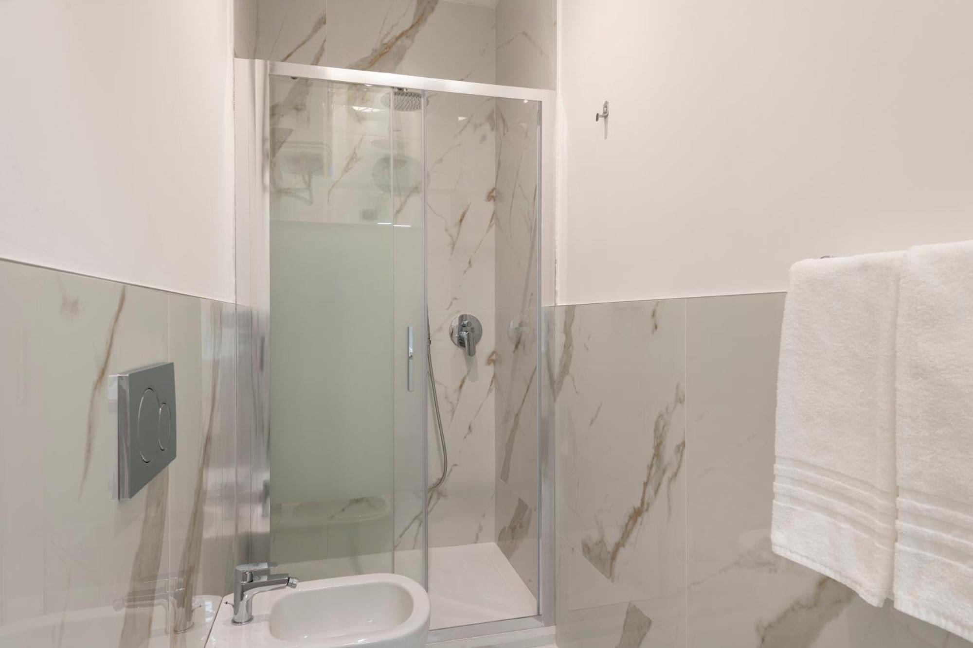 Milan Royal Suites Duomo Exteriör bild